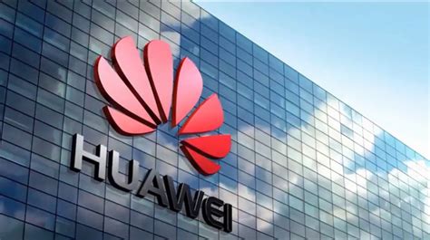 K­ü­ç­ü­l­m­e­ ­B­a­ş­l­a­d­ı­:­ ­H­u­a­w­e­i­,­ ­F­a­b­r­i­k­a­l­a­r­ı­n­d­a­n­ ­B­i­r­i­n­d­e­ ­Ü­r­e­t­i­m­i­ ­D­u­r­d­u­r­d­u­